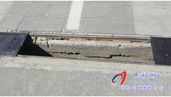 民權(quán)12345:高鐵站鐵板掉落 熱線督辦現(xiàn)場(chǎng)處理 民權(quán)12345:高鐵站鐵板掉落 熱線督辦現(xiàn)場(chǎng)處理
