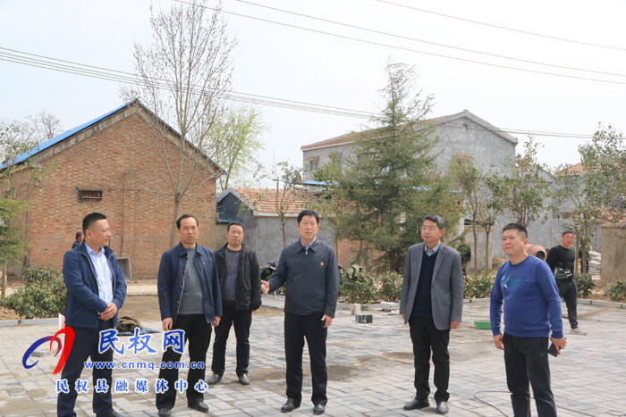 縣領(lǐng)導屠志遠、韓德勇到伯黨鄉(xiāng)調(diào)研紅色革命基地建設(shè)情況