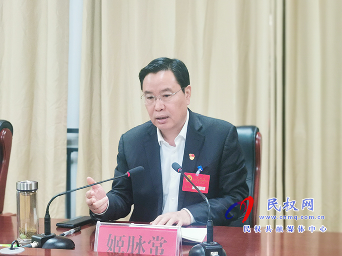 市人大常委會副主任、縣委書記姬脈常參加龍?zhí)伶?zhèn)代表團(tuán)審議