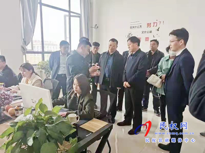 縣委常委、副縣長房季組織召開保稅物流中心招商洽談會