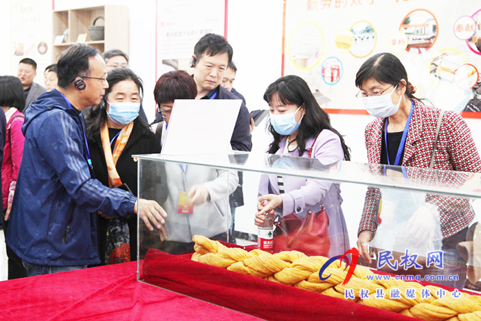鄭州大學(xué)處級(jí)干部“學(xué)五中全會(huì)精神 建世界一流大學(xué)”專題培訓(xùn)班(第四期)到民開展現(xiàn)場(chǎng)觀摩 鄭州大學(xué)處級(jí)干部“學(xué)五中全會(huì)精神 建世界一流大學(xué)”專題培訓(xùn)班(第四期)到民開展現(xiàn)場(chǎng)觀摩