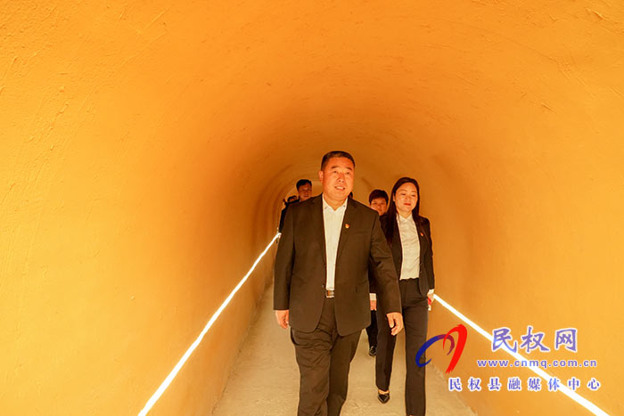 民權(quán)縣實驗小學(xué)開展“學(xué)黨史，感黨恩，跟黨走，尋找紅色足跡”紅色主題教育活動