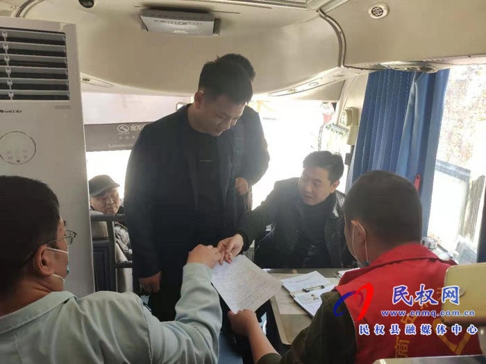 胡集鄉(xiāng)組織“無償獻血，踐行初心” 義務獻血活動