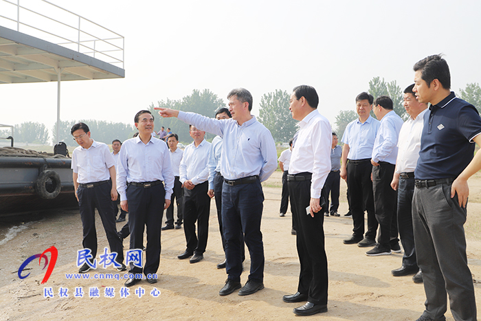 水利部河湖司副司長(zhǎng)、一級(jí)巡視員陳大勇一行到我縣調(diào)研黃河故道河道采砂專項(xiàng)整治工作