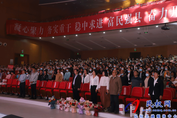 民權(quán)縣南華雙語(yǔ)實(shí)驗(yàn)學(xué)校舉行素質(zhì)教育成果展示暨獻(xiàn)禮建黨100周年活動(dòng) 民權(quán)縣南華雙語(yǔ)實(shí)驗(yàn)學(xué)校舉行素質(zhì)教育成果展示暨獻(xiàn)禮建黨100周年活動(dòng)