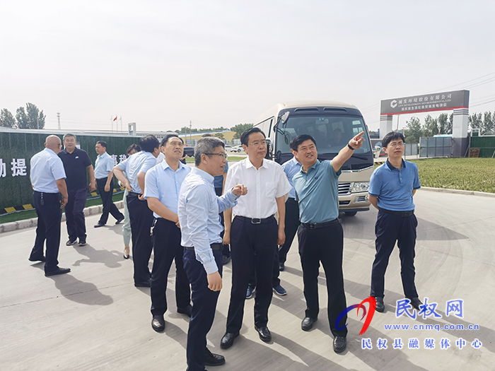 市人大常委會副主任、縣委書記姬脈常調(diào)研我縣重點項目建設(shè)情況