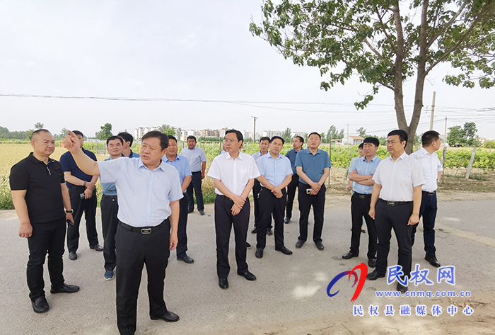 市人大常委會副主任、縣委書記姬脈常調(diào)研我縣重點項目建設(shè)情況