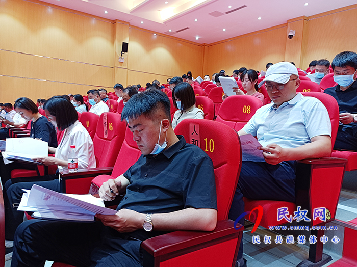 我縣召開意識形態(tài)責任制落實暨百姓宣講團組建工作推進會 我縣召開意識形態(tài)責任制落實暨百姓宣講團組建工作推進會