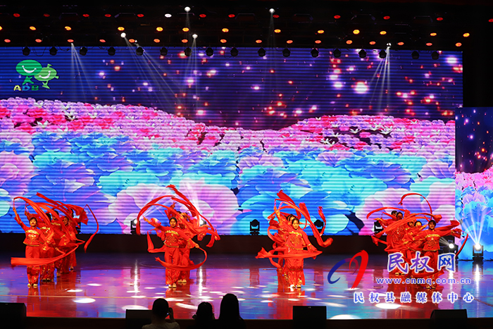 民權(quán)縣愛丁堡親子園“我與祖國共同成長 向建黨100周年獻禮”慶六一文藝匯演 民權(quán)縣愛丁堡親子園“我與祖國共同成長 向建黨100周年獻禮”慶六一文藝匯演