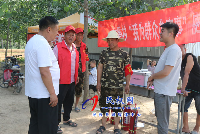 我縣積極組織開展“我為群眾辦實(shí)事，服務(wù)三夏當(dāng)先鋒”主題實(shí)踐活動(dòng)