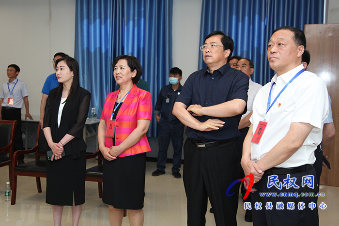 副市長(zhǎng)岳愛云到民查看高考考務(wù)工作 副市長(zhǎng)岳愛云到民查看高考考務(wù)工作