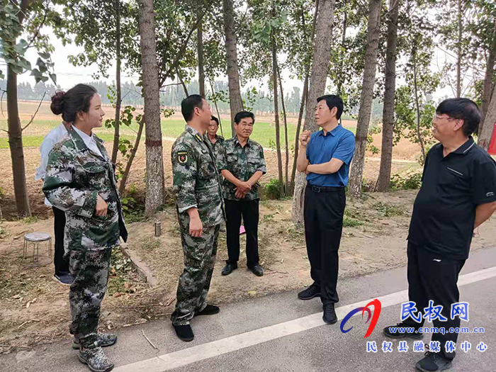 縣委常委、宣傳部長屠志遠到莊子鎮(zhèn)調(diào)研“三夏”生產(chǎn)工作