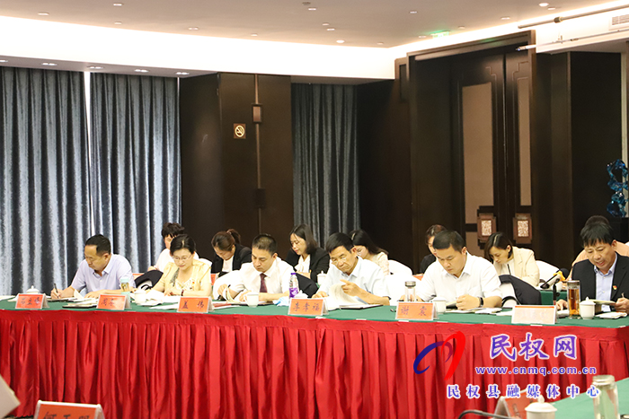 出席市五屆人大五次會(huì)議的我縣代表團(tuán)認(rèn)真審議市政府工作報(bào)告等報(bào)告 出席市五屆人大五次會(huì)議的我縣代表團(tuán)認(rèn)真審議市政府工作報(bào)告等報(bào)告