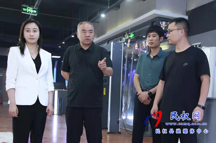 副縣長朱琳察看安全生產(chǎn)情況 副縣長朱琳察看安全生產(chǎn)情況