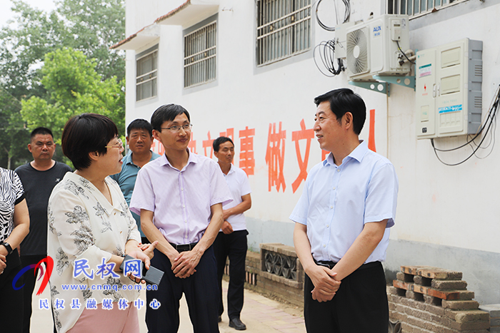 市委宣傳部副部長劉瑞芳到民調(diào)研 “掃黃打非”基層示范點“護苗”工作站建設(shè)工作 市委宣傳部副部長劉瑞芳到民調(diào)研 “掃黃打非”基層示范點“護苗”工作站建設(shè)工作