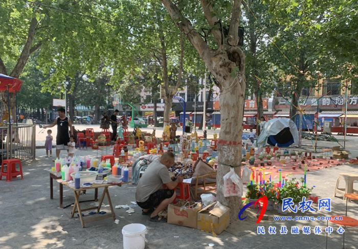 民權縣12345:廣場占用問題 12345開展現場辦公 民權縣12345:廣場占用問題 12345開展現場辦公