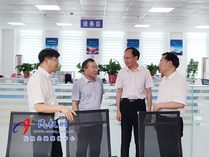 市政府副秘書長任善禮到民開展“萬人助萬企”活動(dòng) 市政府副秘書長任善禮到民開展“萬人助萬企”活動(dòng)