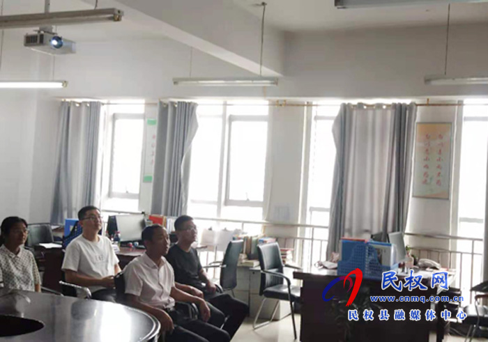 我縣各鄉(xiāng)鎮(zhèn)（街道辦）、縣直各單位組織收聽(tīng)收看全縣安全生產(chǎn)知識(shí)專題培訓(xùn)會(huì)