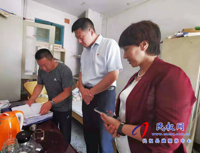 縣委宣傳部副部長李忠強調(diào)研指導(dǎo)“護(hù)苗”工作站建設(shè)情況 縣委宣傳部副部長李忠強調(diào)研指導(dǎo)“護(hù)苗”工作站建設(shè)情況