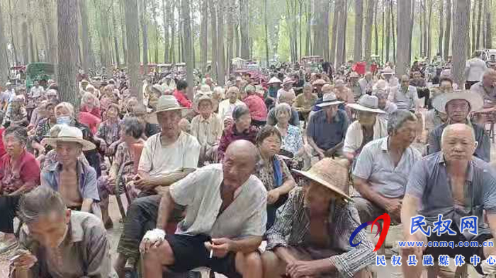 民權(quán)文化廣電旅游局開展“文化下鄉(xiāng) 進萬家“消防宣傳