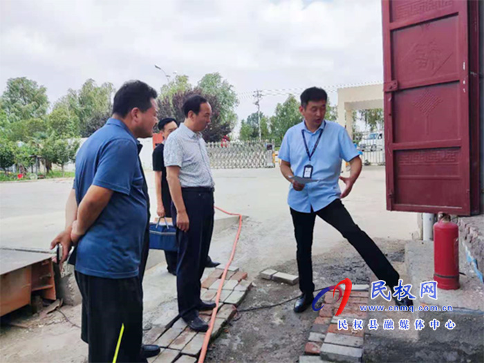 縣領(lǐng)導(dǎo)韓德勇督查涉氨涉氮企業(yè)安全生產(chǎn)工作 縣領(lǐng)導(dǎo)韓德勇督查涉氨涉氮企業(yè)安全生產(chǎn)工作