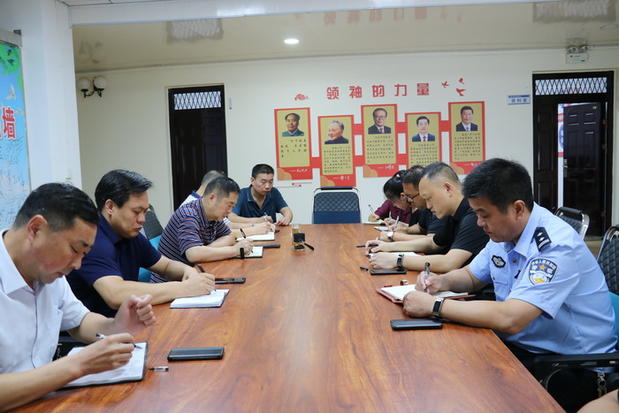 民權(quán)縣禁毒辦召開工作例會(huì) 民權(quán)縣禁毒辦召開工作例會(huì)