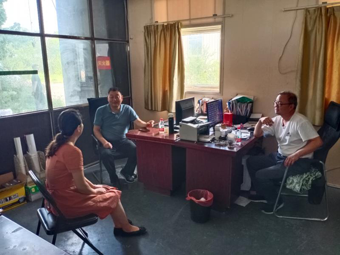 縣規(guī)劃中心主任汪培明到民權(quán)縣紅科電器有限公司開展“助企日”活動