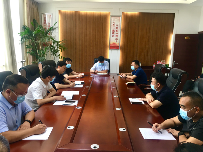 縣“萬人助萬企”活動辦公室召開工作推進會 縣“萬人助萬企”活動辦公室召開工作推進會