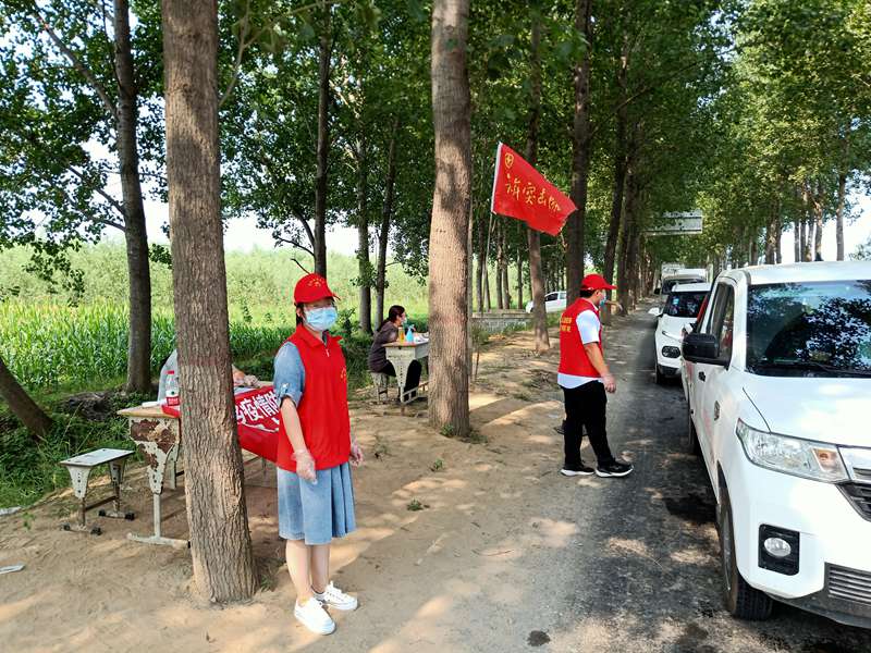 民權縣返鄉(xiāng)大學生筑起疫情防控“鐵壁銅墻” 民權縣返鄉(xiāng)大學生筑起疫情防控“鐵壁銅墻”