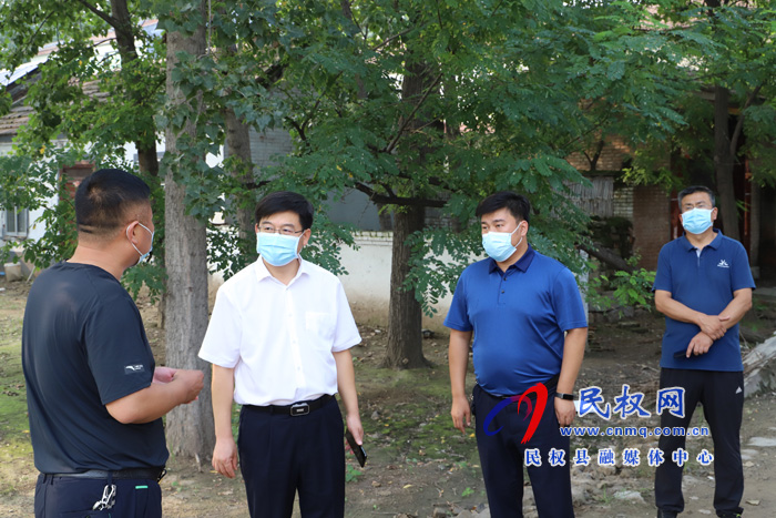 縣委書記張團結督導核酸檢測工作 縣委書記張團結督導核酸檢測工作