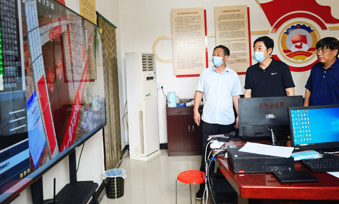 縣委常委、宣傳部長屠志遠到莊子鎮(zhèn)督查疫情防控工作