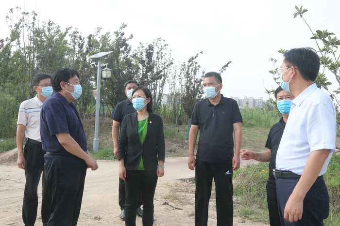 縣委副書記、代縣長王靜嫻查看防汛、安全生產(chǎn)和疫情防控等工作