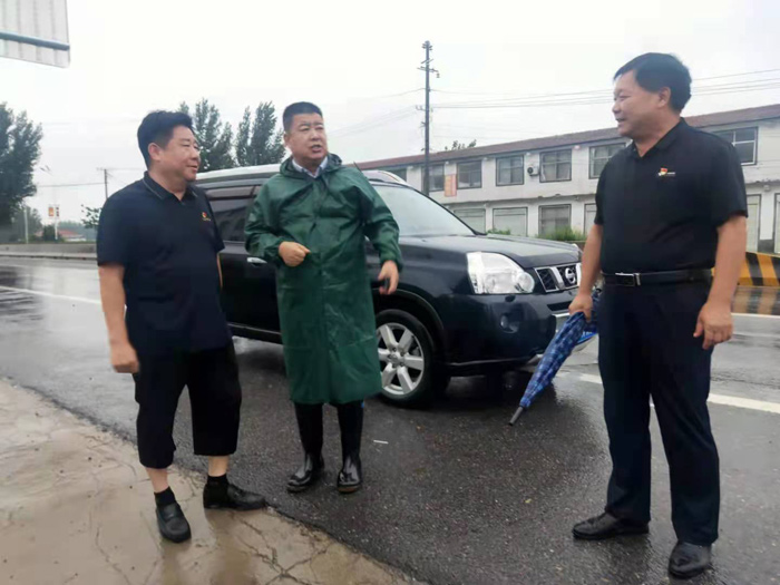 副縣長張士彬督導防汛、搶險救災以及農(nóng)作物保秋收工作