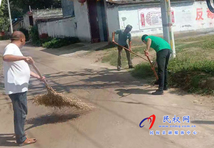 王橋鎮(zhèn):扎實(shí)開展人居環(huán)境整治 讓房前屋后“靚”起來(lái) 王橋鎮(zhèn):扎實(shí)開展人居環(huán)境整治 讓房前屋后“靚”起來(lái)