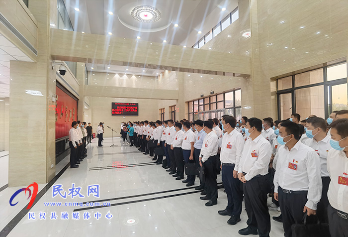縣委書記張團結(jié)帶隊看望出席中國共產(chǎn)黨民權(quán)縣第十三次代表大會代表 縣委書記張團結(jié)帶隊看望出席中國共產(chǎn)黨民權(quán)縣第十三次代表大會代表