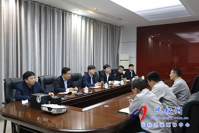 縣委書記張團結(jié)深入企業(yè)開展“萬人助萬企”活動