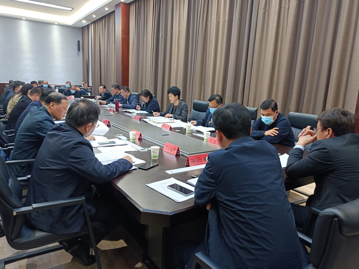 我縣召開新重點(diǎn)高中建設(shè)暨公墓遷移工作促進(jìn)會(huì)