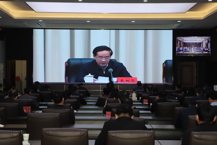 我縣組織收聽(tīng)收看全省“人人持證、技能河南”建設(shè)動(dòng)員部署電視電話會(huì)議