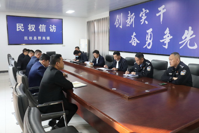 縣委常委、政法委書記陳鴻志到野崗鎮(zhèn)調(diào)研信訪穩(wěn)定、禁毒、反詐、安全大巡防等工作