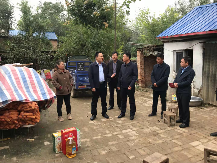 縣委常委、組織部長(zhǎng)王義彬到褚廟鄉(xiāng)調(diào)研脫貧攻堅(jiān)與鄉(xiāng)村振興有效銜接工作