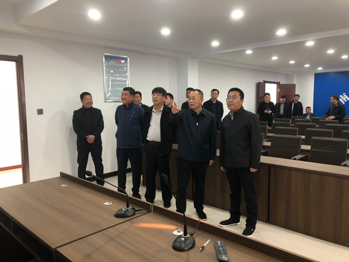 縣政協(xié)主席周明河到南華街道辦事處調(diào)研指導(dǎo)禁毒、信訪穩(wěn)定和文明城創(chuàng)建工作