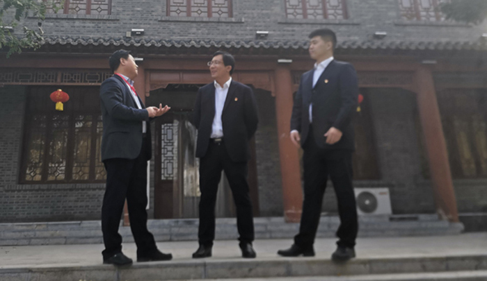  縣委常委、統(tǒng)戰(zhàn)部長李君督導(dǎo)全國文明城市創(chuàng)建工作