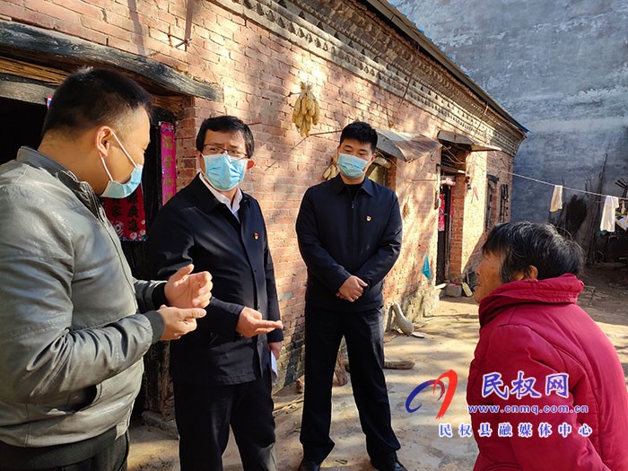 縣委常委、統(tǒng)戰(zhàn)部長李君到花園鄉(xiāng)督導(dǎo)鞏固脫貧攻堅成果后評估工作