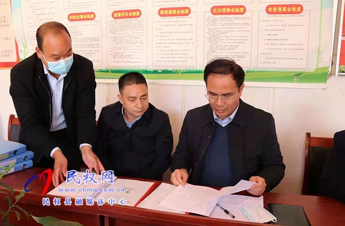 縣委常委、常務(wù)副縣長(zhǎng)王景義到北關(guān)鎮(zhèn)調(diào)研指導(dǎo)軟弱渙散村黨組織整頓工作