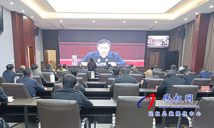 我縣組織收聽(tīng)收看全市“三個(gè)一批”和“萬(wàn)人助萬(wàn)企”調(diào)度工作會(huì)