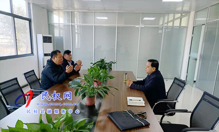 縣人大常委會副主任石克林到聯(lián)系企業(yè)開展“萬人助萬企”活動