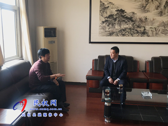 縣委常委、縣委辦公室主任吳杰深入企業(yè)開展“萬人助萬企”活動