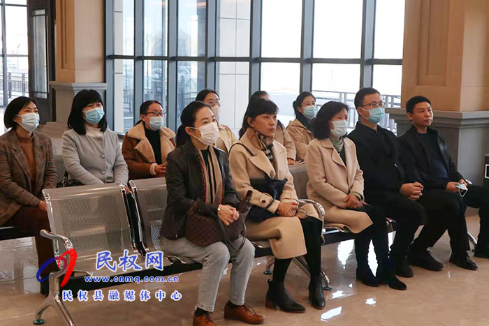 縣領(lǐng)導(dǎo)于茜會見上海韻達(dá)貨運有限公司國際部負(fù)責(zé)人顧毅一行