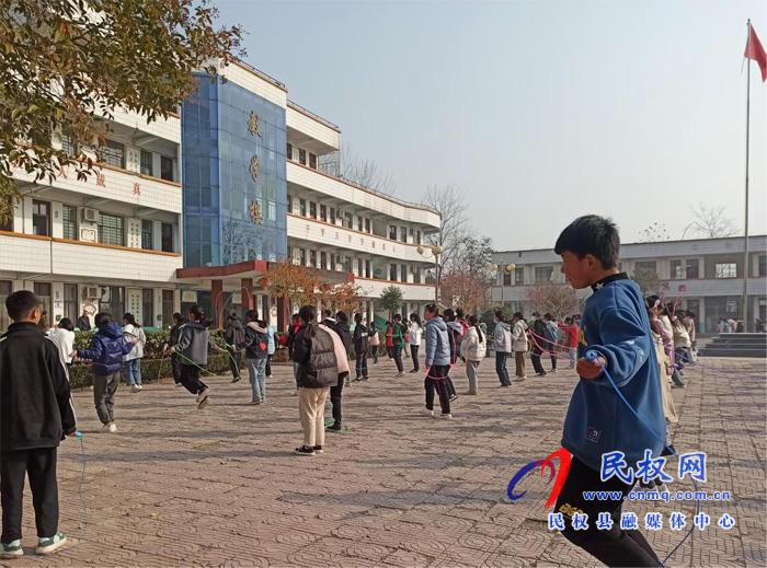 林七鄉(xiāng)：初級中學多彩課間活動