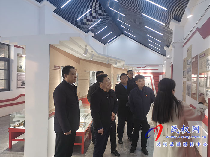 市委組織部副部長(zhǎng)李成友到民調(diào)研